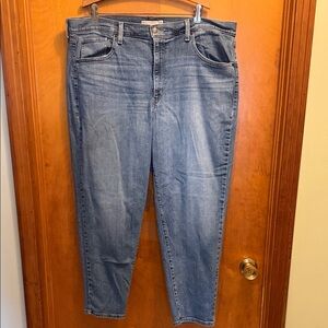 Levi Light Blue high waisted mom Jeans